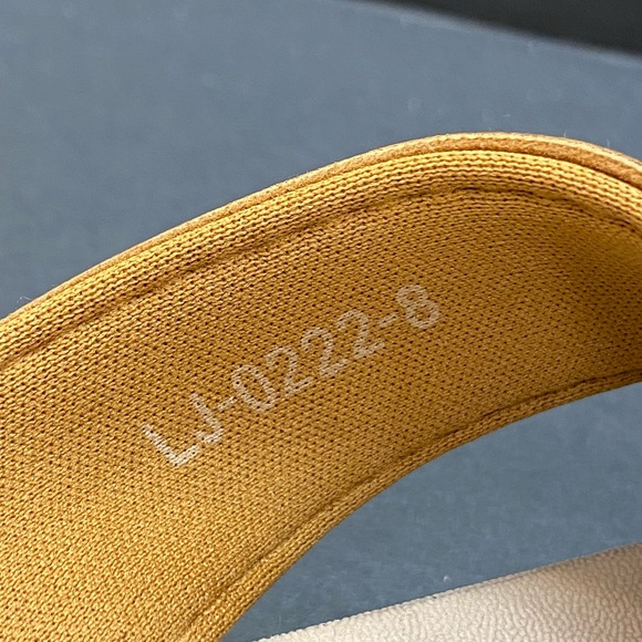 High Tide Mens brown thong flip flops size 8. - Picture 8 of 9